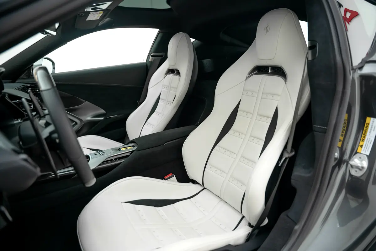 FERRARI 12Cilindri Other 2025 - photo 6 - Import Émirats | International Cars