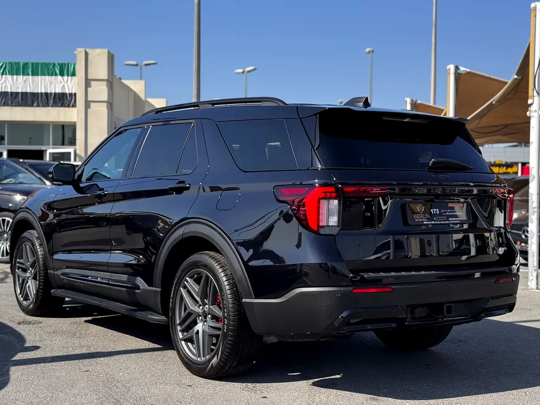 FORD Explorer ST 2025 - photo 4 - Import Émirats | International Cars