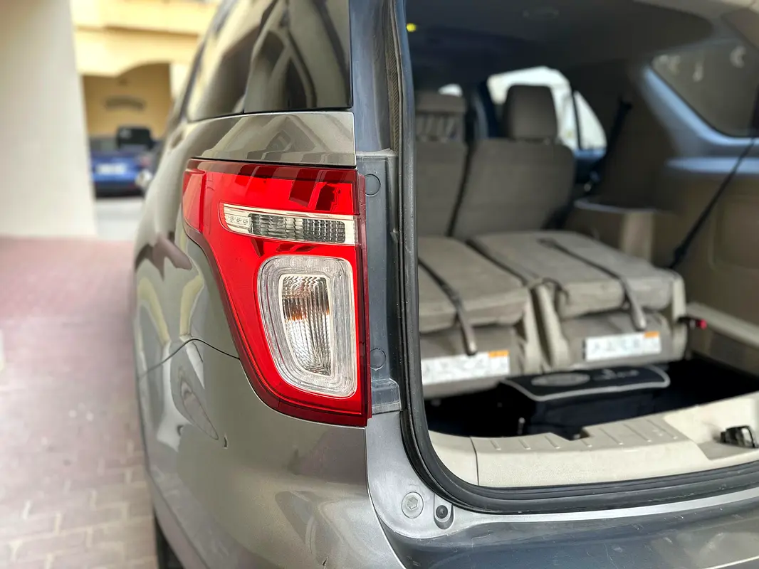 FORD Explorer XLT 2013 - photo 11 - Import Émirats | International Cars