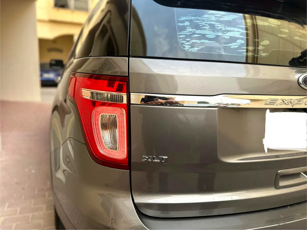 FORD Explorer XLT 2013 - photo 4 - Import Émirats | International Cars