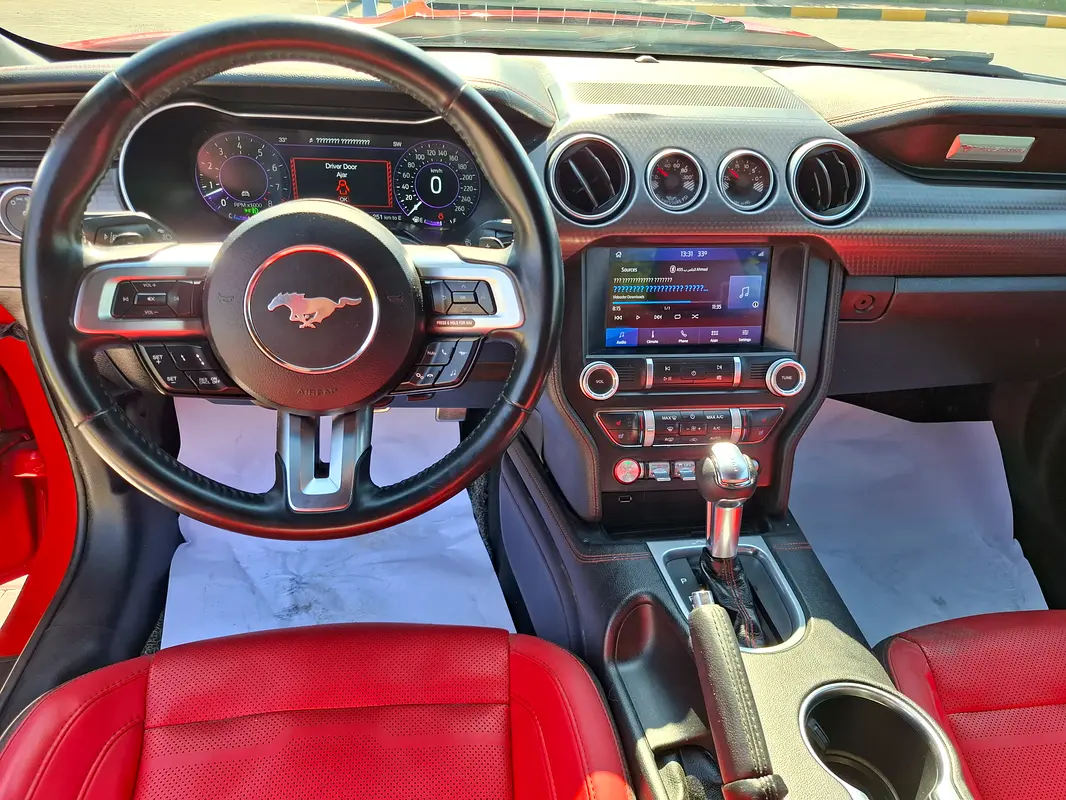 FORD Mustang GT Premium 2022 - photo 9 - Import Émirats | International Cars