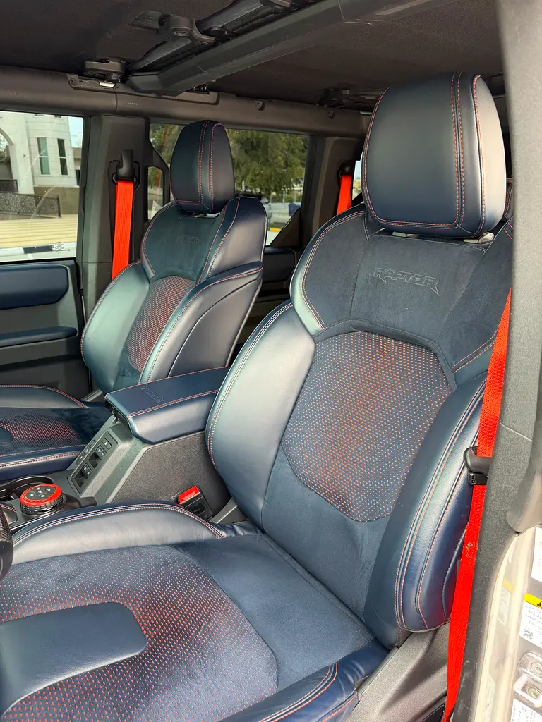 FORD Bronco Raptor 2024 - photo 10 - Import Émirats | International Cars