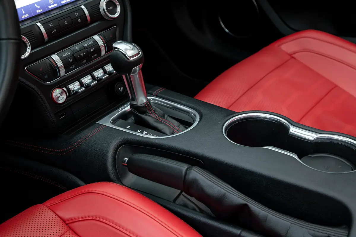 FORD Mustang GT 2019 - photo 10 - Import Émirats | International Cars