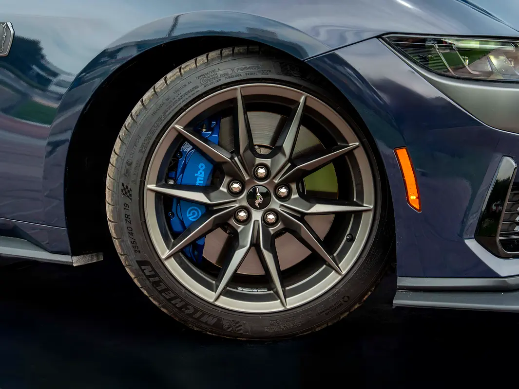 FORD Mustang Dark Horse 2024 - photo 8 - Import Émirats | International Cars