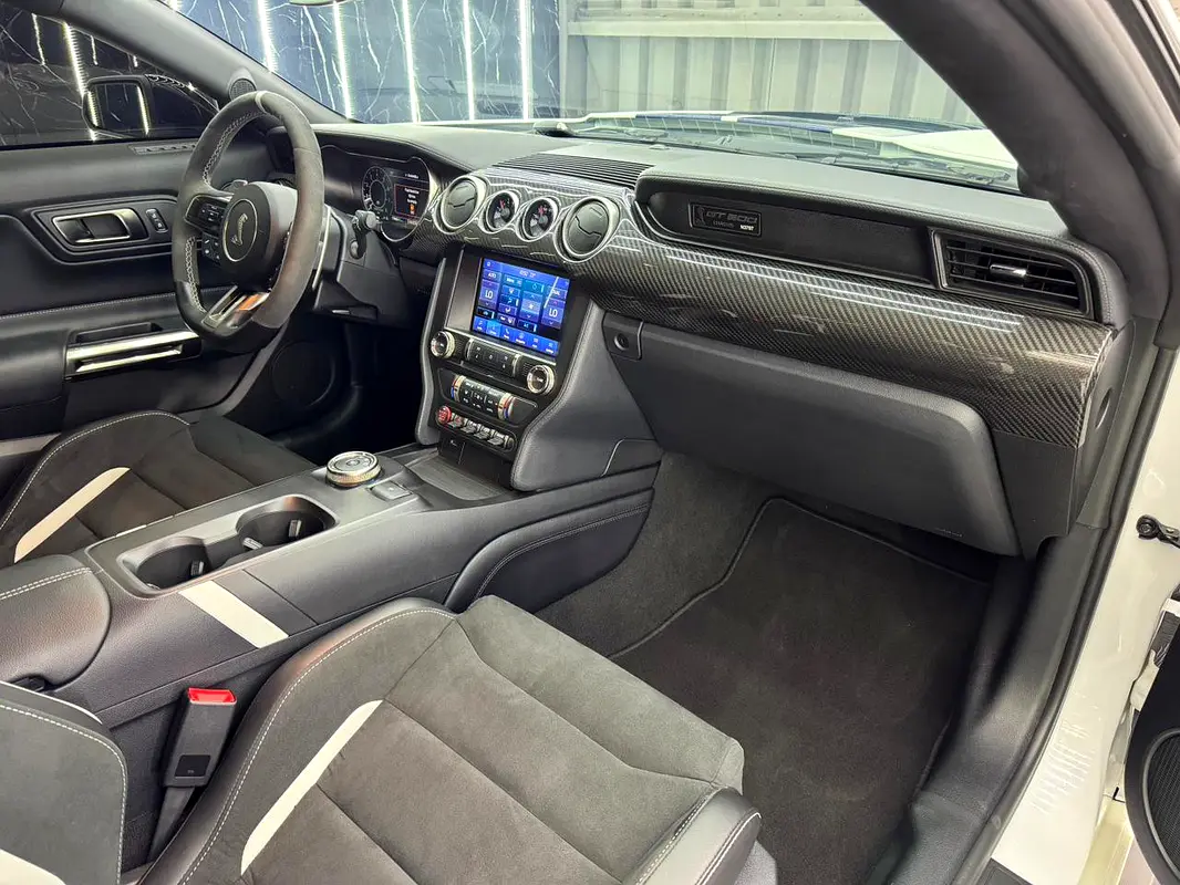 FORD Mustang Shelby GT500 2022 - photo 11 - Import Émirats | International Cars