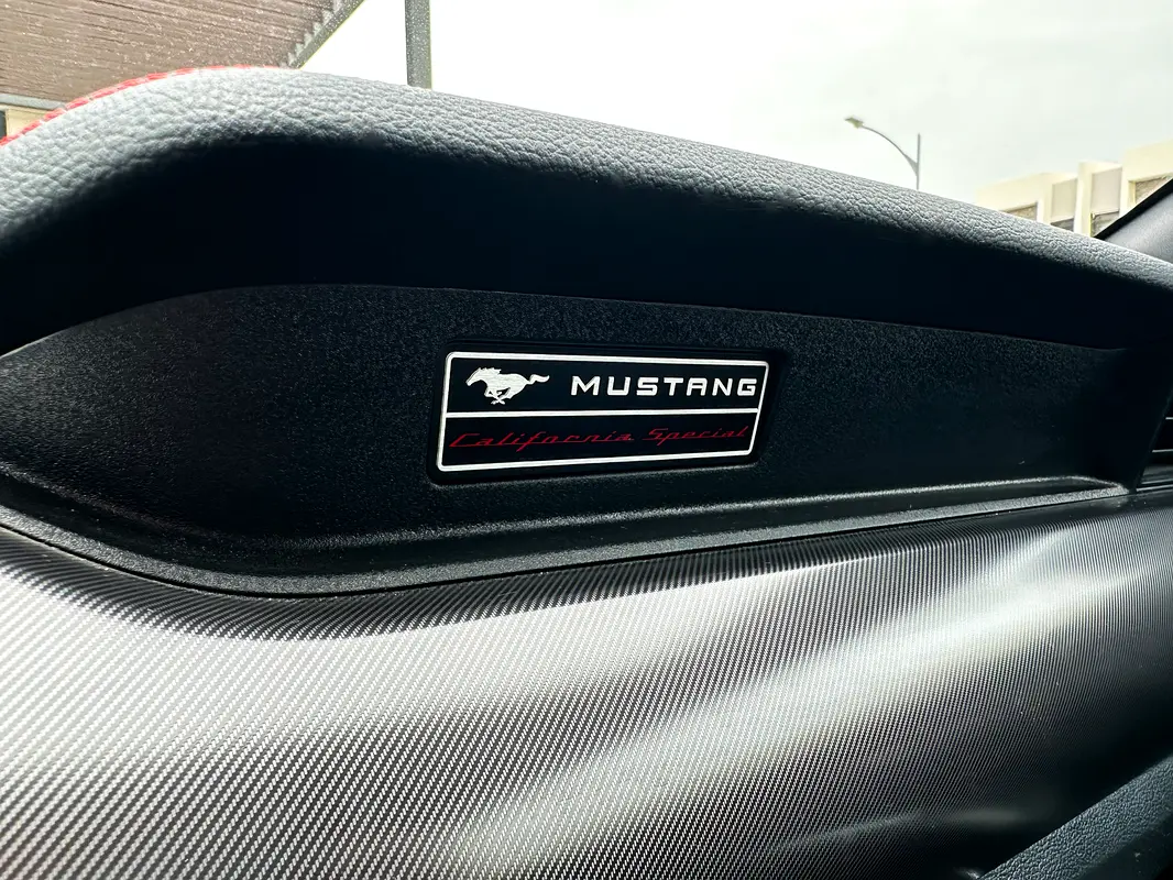 FORD Mustang GT California Special 2022 - photo 2 - Import Émirats | International Cars