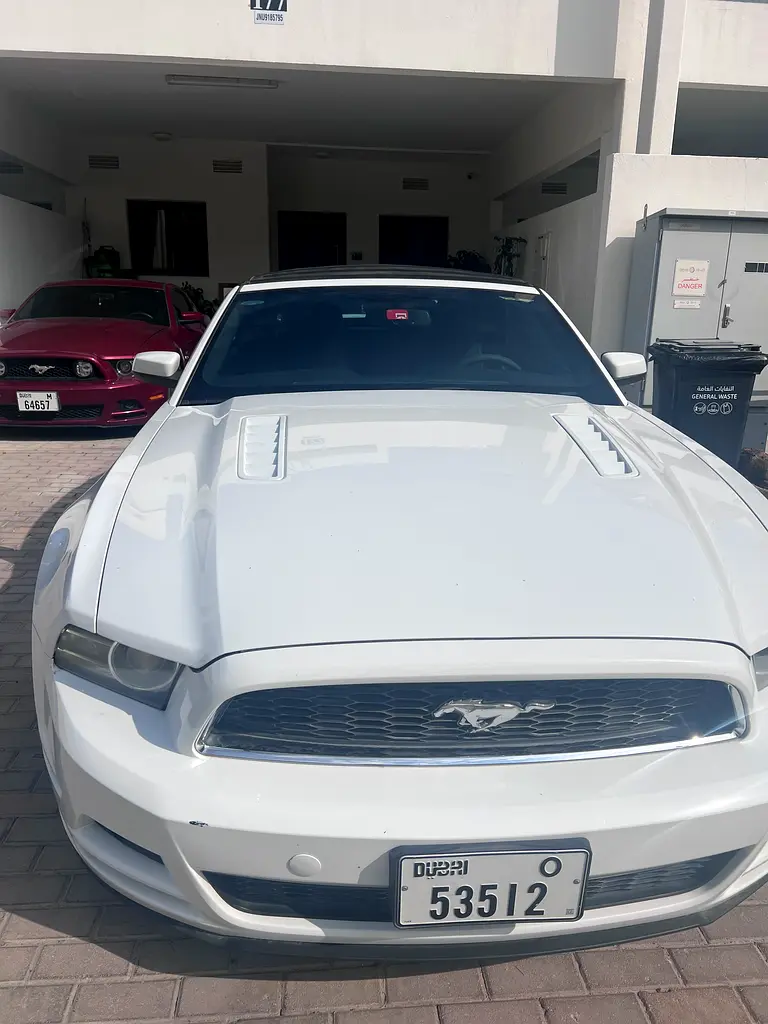 FORD Mustang GT Premium 2014 - photo 2 - Import Émirats | International Cars