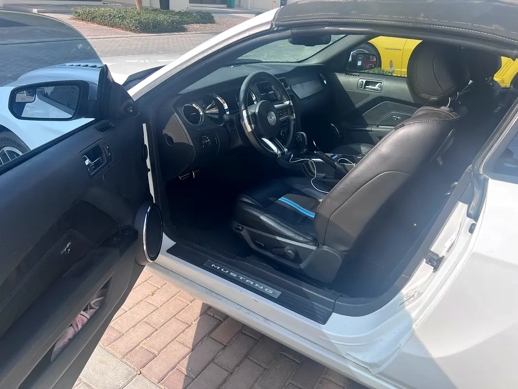 FORD Mustang GT Premium 2014 - photo 3 - Import Émirats | International Cars