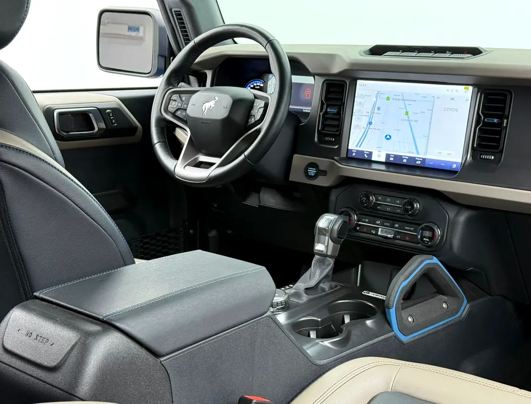 FORD Bronco Wildtrak 2024 - photo 11 - Import Émirats | International Cars