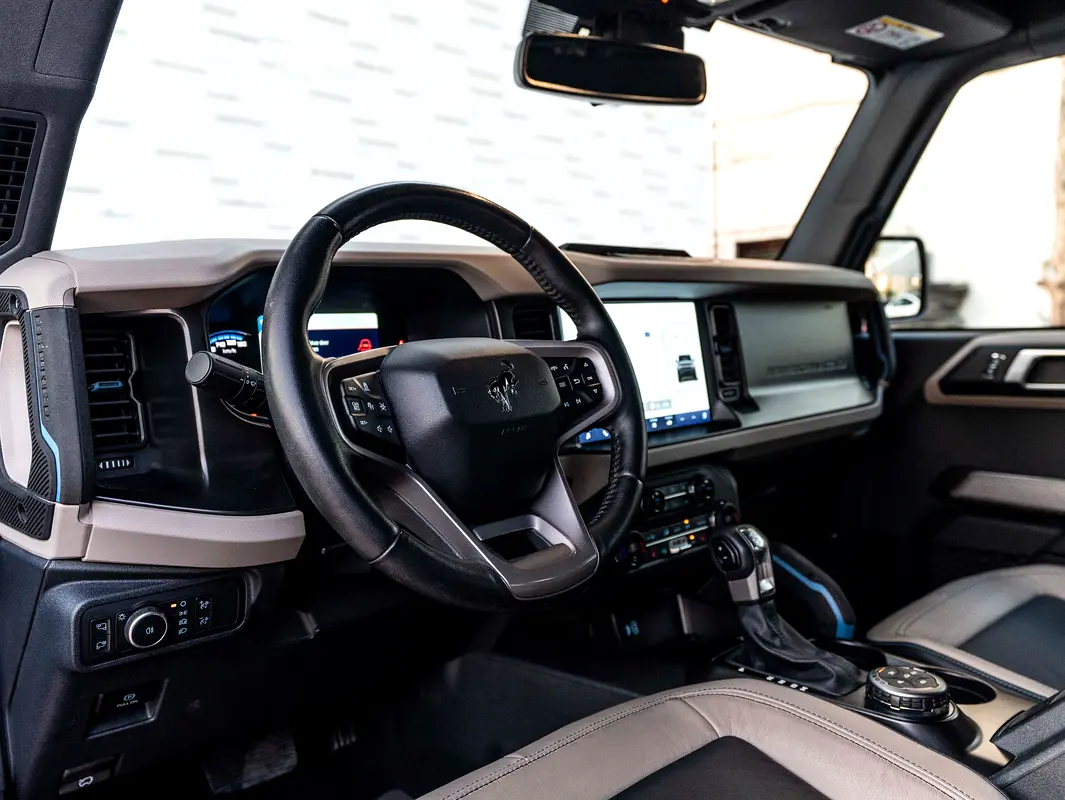 FORD Bronco Wildtrak 2023 - photo 9 - Import Émirats | International Cars