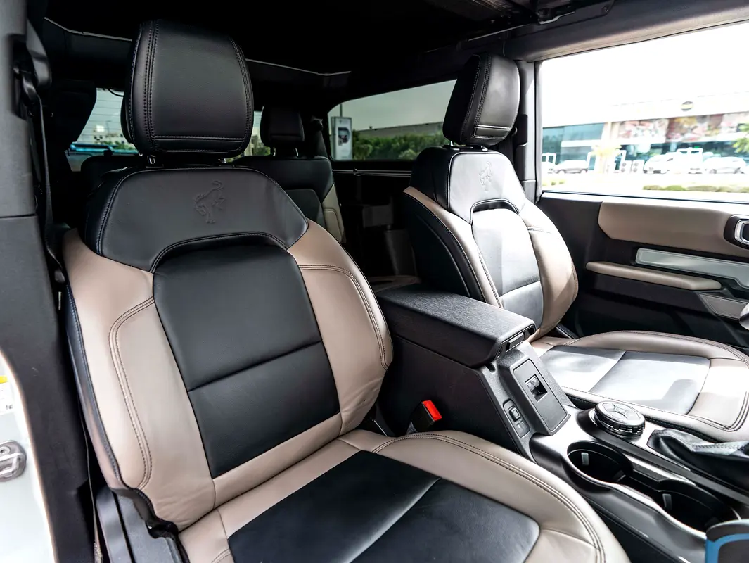 FORD Bronco Wildtrak 2023 - photo 11 - Import Émirats | International Cars