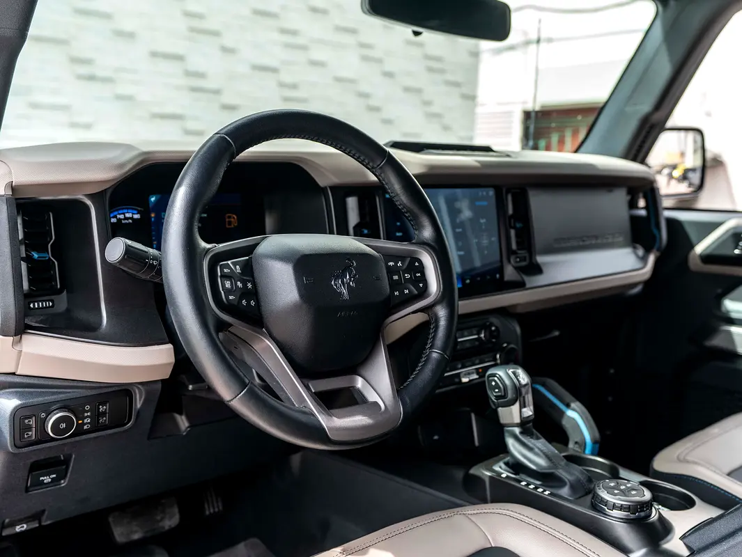 FORD Bronco Wildtrak 2023 - photo 9 - Import Émirats | International Cars