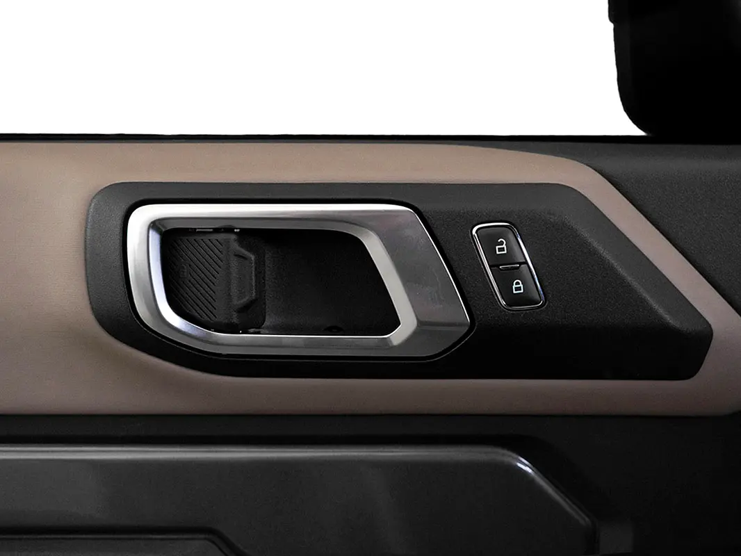 FORD Bronco Wildtrak 2021 - photo 12 - Import Émirats | International Cars