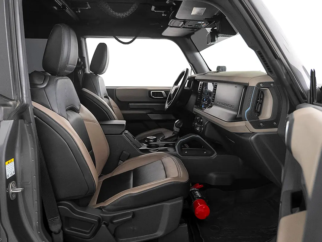 FORD Bronco Wildtrak 2021 - photo 8 - Import Émirats | International Cars