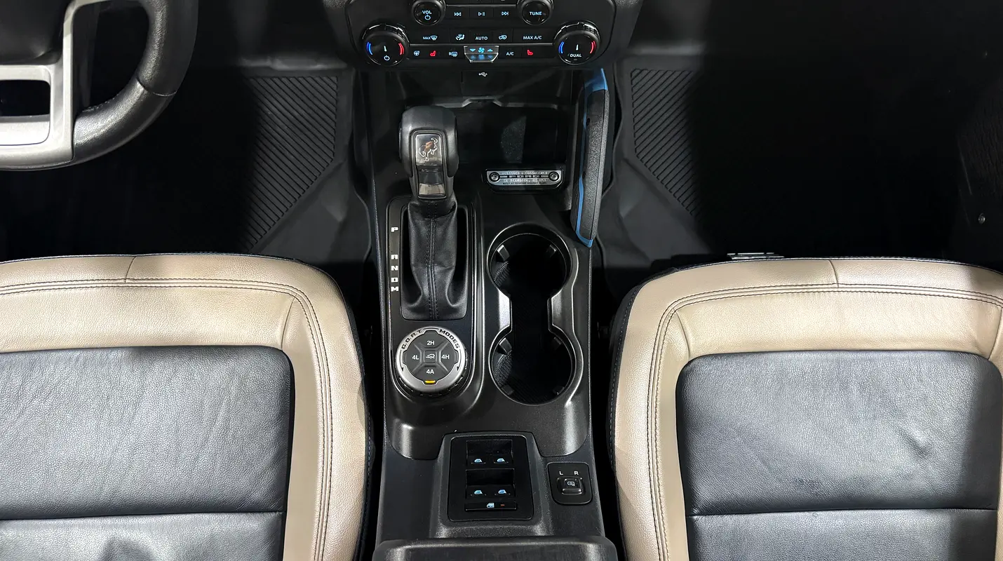 FORD Bronco Wildtrak 2022 - photo 12 - Import Émirats | International Cars