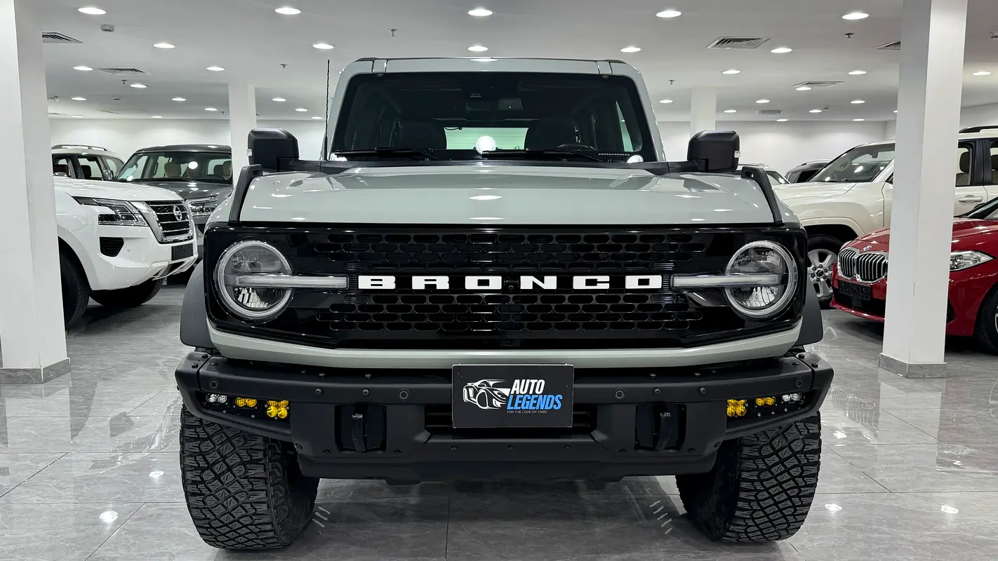 FORD Bronco Wildtrak 2022 - photo 2 - Import Émirats | International Cars