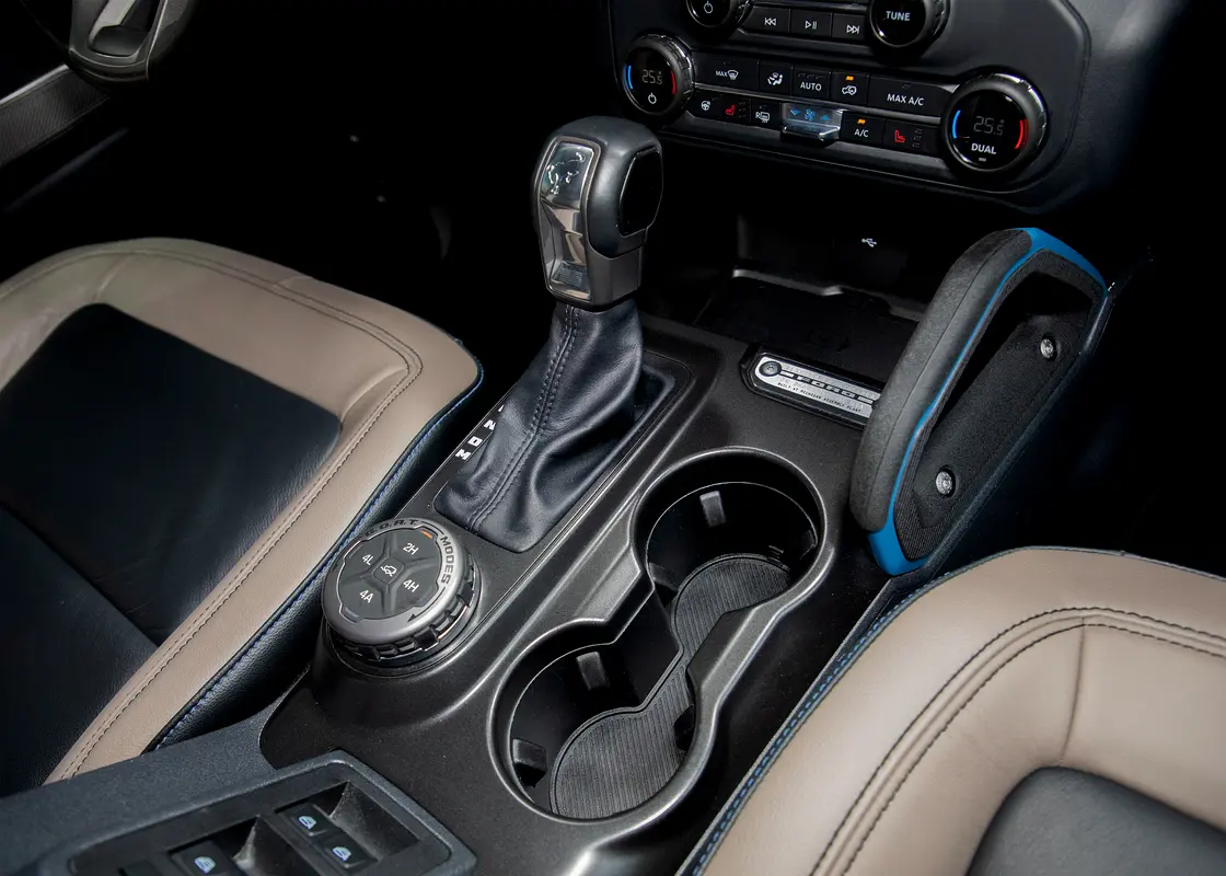 FORD Bronco Wildtrak 2021 - photo 12 - Import Émirats | International Cars