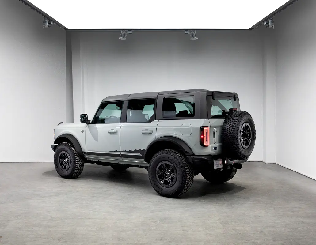 FORD Bronco Wildtrak 2021 - photo 3 - Import Émirats | International Cars