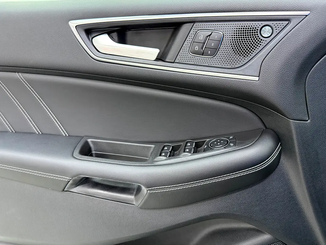 FORD Edge ST 2023 - photo 10 - Import Émirats | International Cars