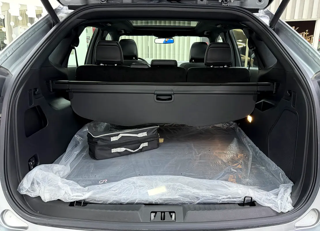 FORD Edge ST 2023 - photo 9 - Import Émirats | International Cars