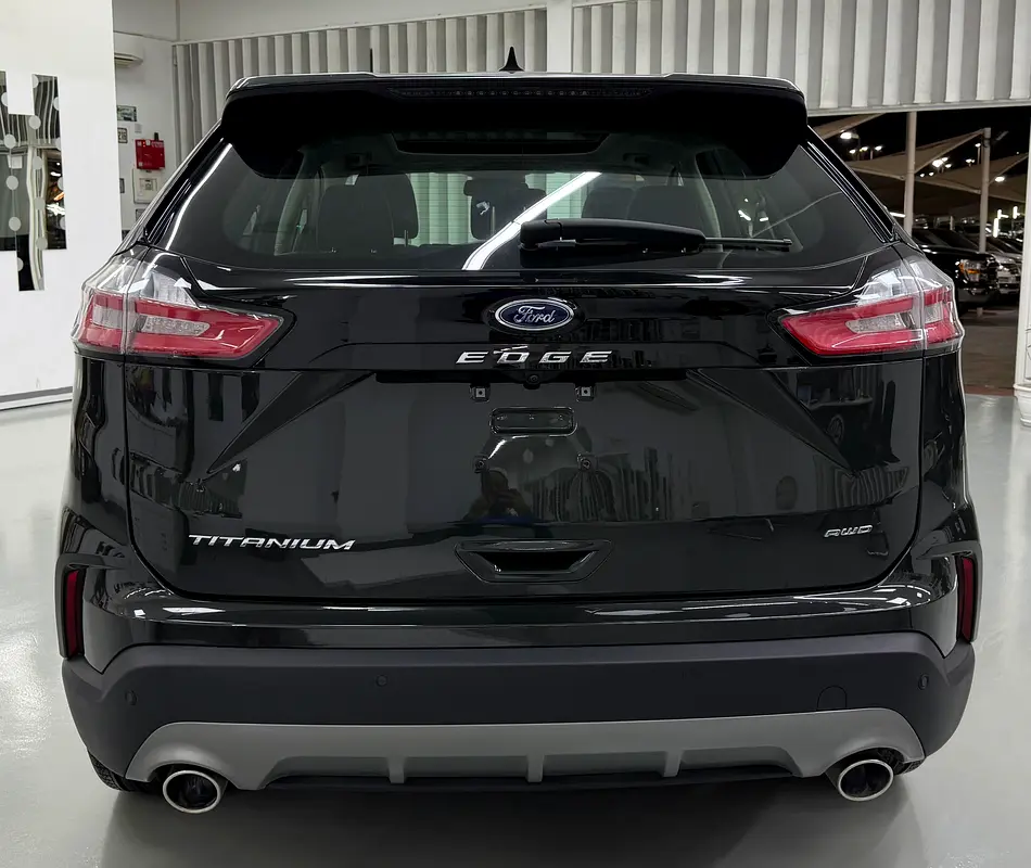 FORD Edge Titanium 2023 - photo 6 - Import Émirats | International Cars