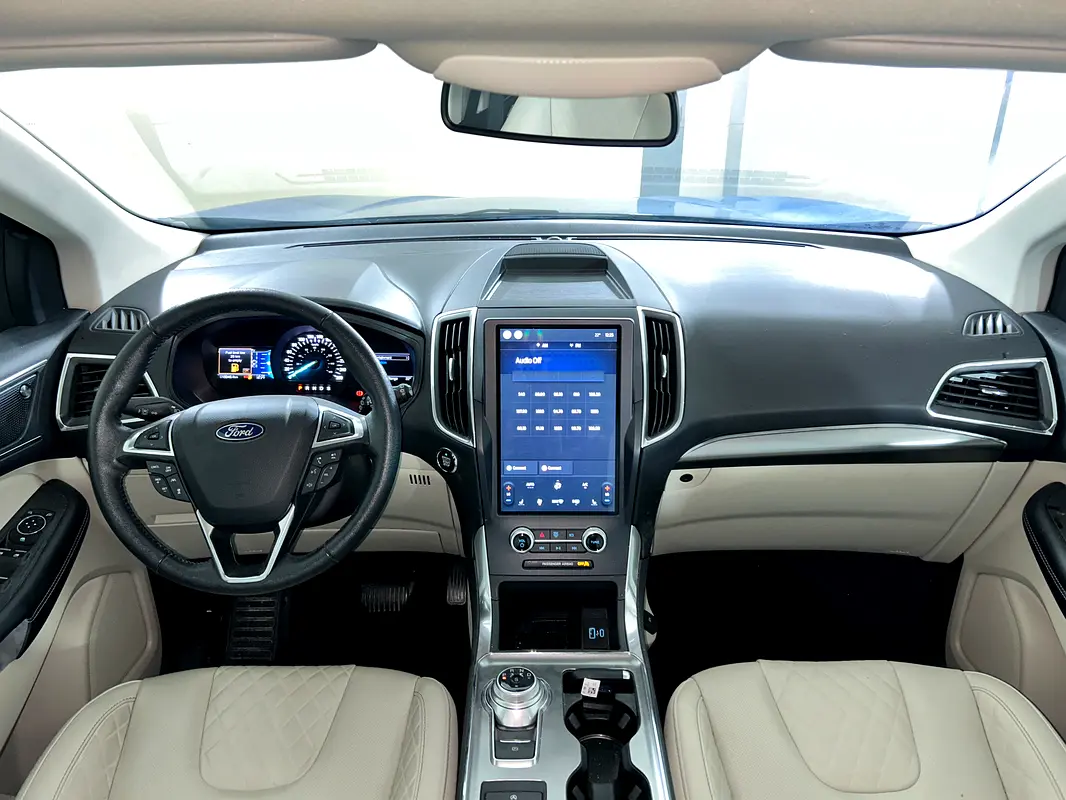 FORD Edge Titanium 2023 - photo 11 - Import Émirats | International Cars