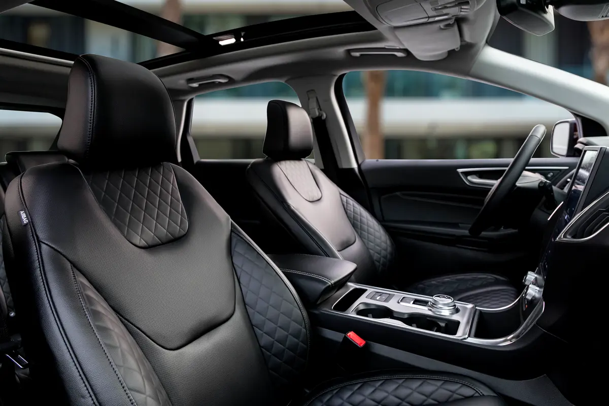 FORD Edge Titanium 2023 - photo 11 - Import Émirats | International Cars