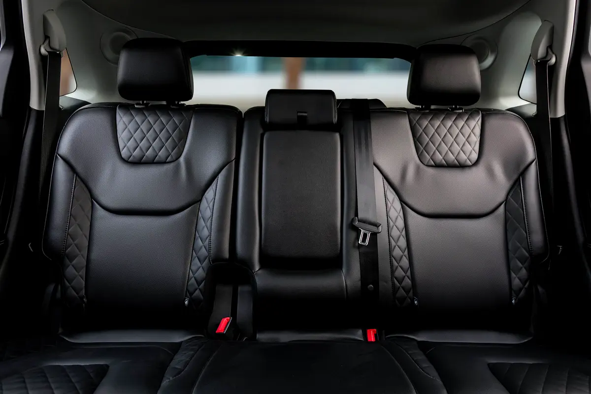 FORD Edge Titanium 2023 - photo 12 - Import Émirats | International Cars