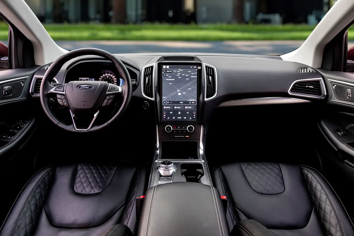 FORD Edge Titanium 2023 - photo 8 - Import Émirats | International Cars