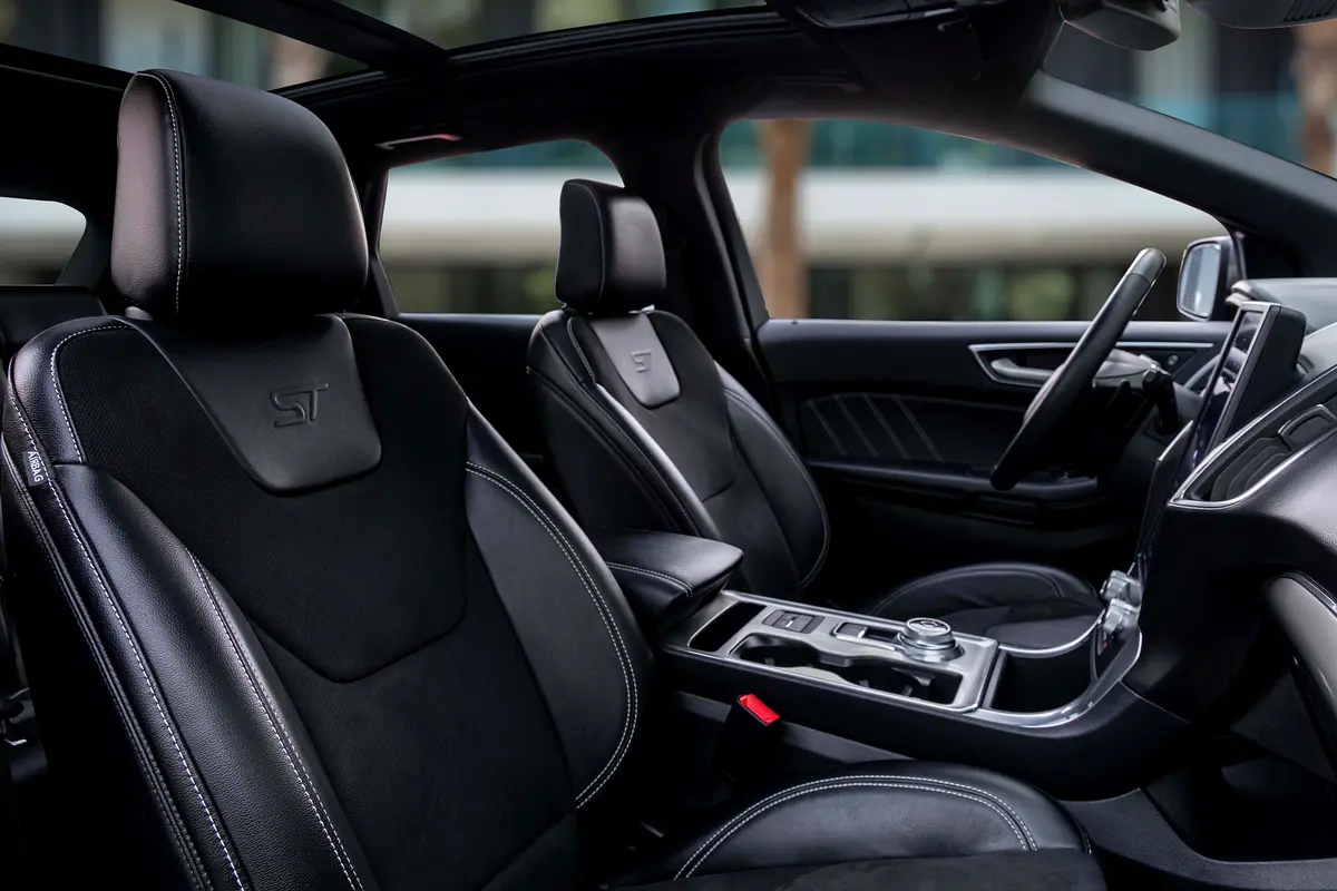 FORD Edge ST 2023 - photo 11 - Import Émirats | International Cars