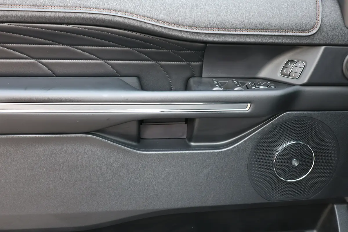 FORD Expedition Platinum 2019 - photo 11 - Import Émirats | International Cars