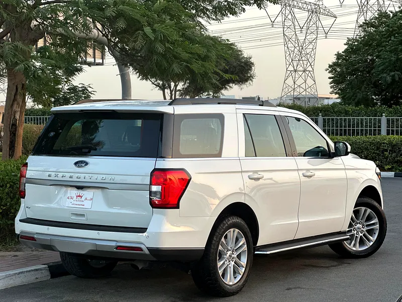 FORD Expedition XLT 2023