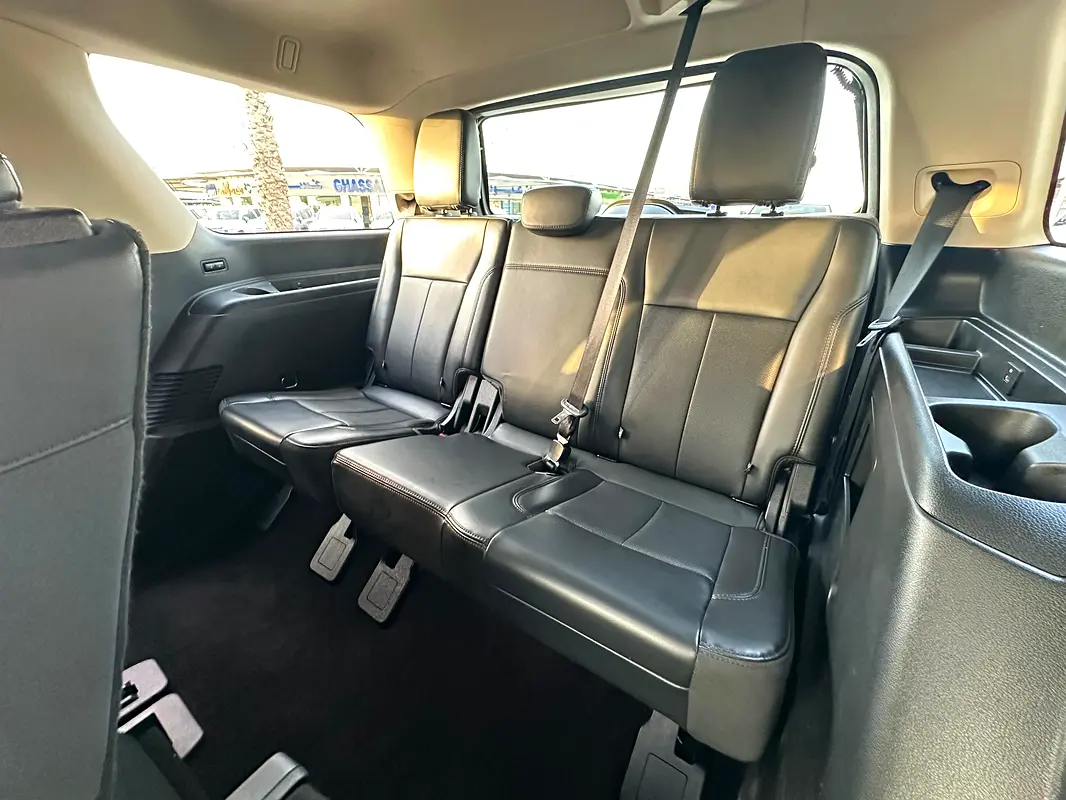 FORD Expedition XLT 2023 - photo 11 - Import Émirats | International Cars