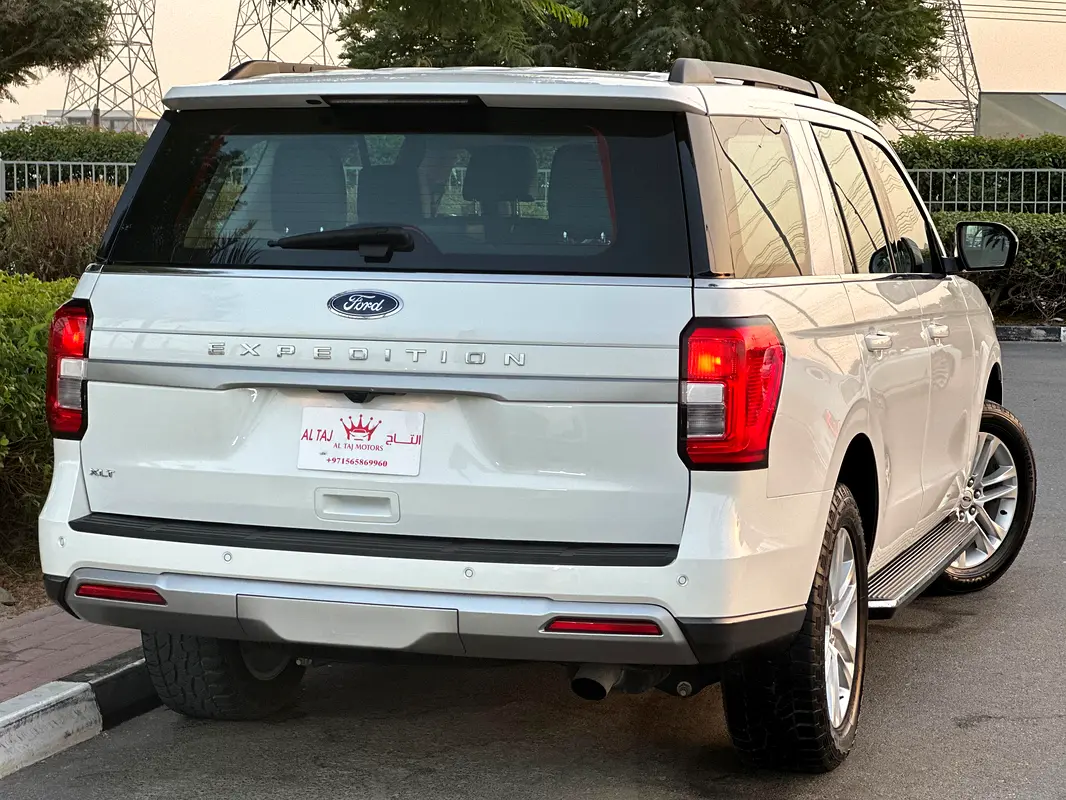 FORD Expedition XLT 2023 - photo 5 - Import Émirats | International Cars