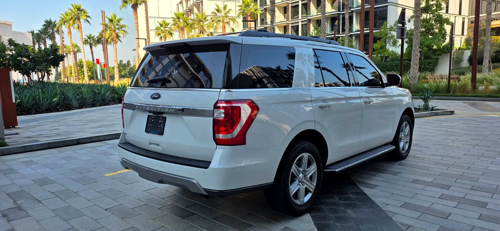 FORD Expedition XLT 2021 - photo 7 - Import Émirats | International Cars