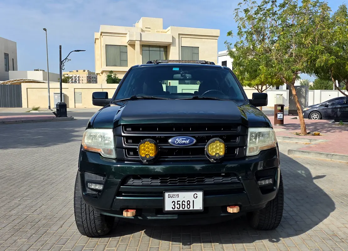 FORD Expedition XLT 2016 - photo 2 - Import Émirats | International Cars
