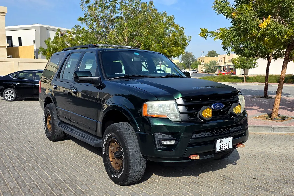 FORD Expedition XLT 2016 - photo 3 - Import Émirats | International Cars
