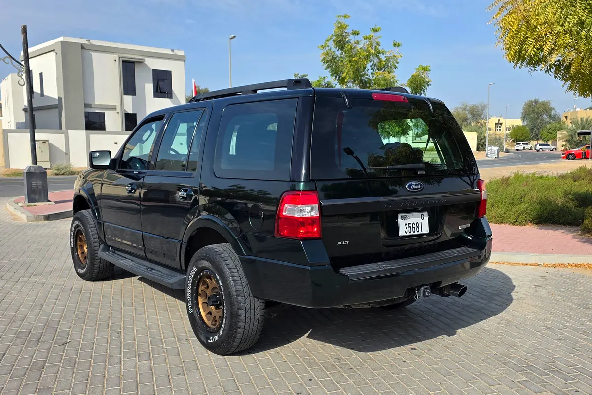 FORD Expedition XLT 2016 - photo 9 - Import Émirats | International Cars