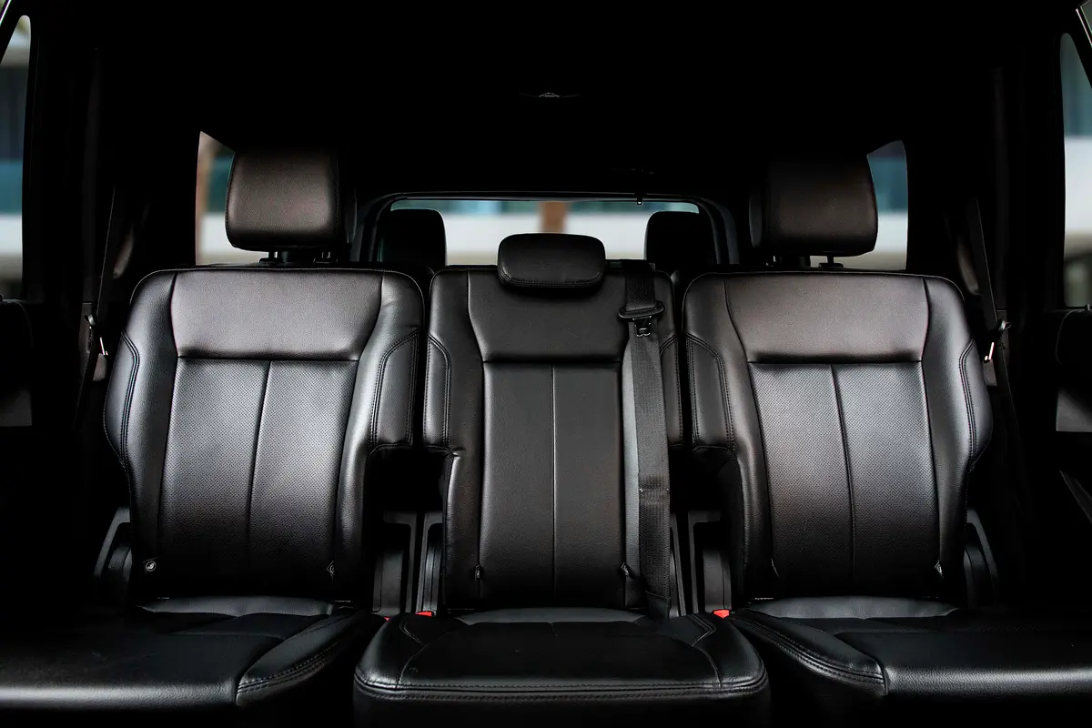 FORD Expedition XLT 2021 - photo 12 - Import Émirats | International Cars