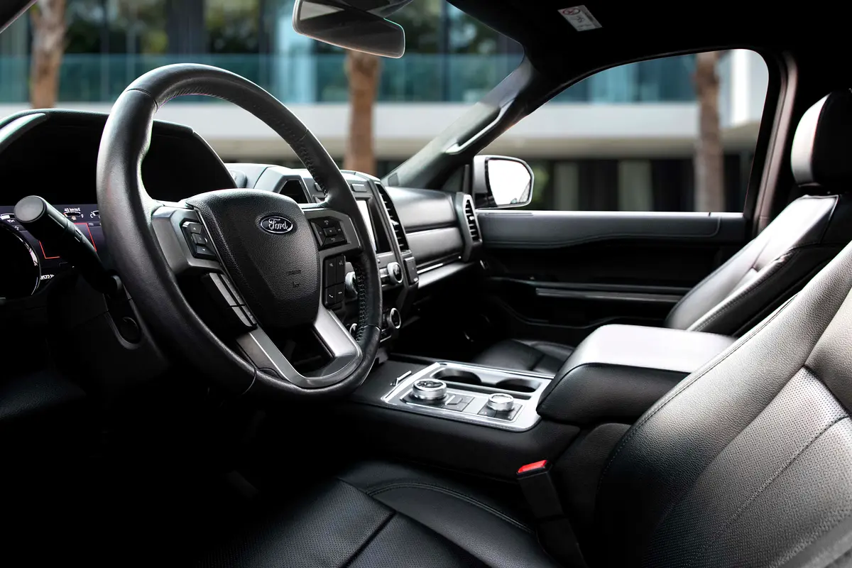 FORD Expedition XLT 2021 - photo 9 - Import Émirats | International Cars