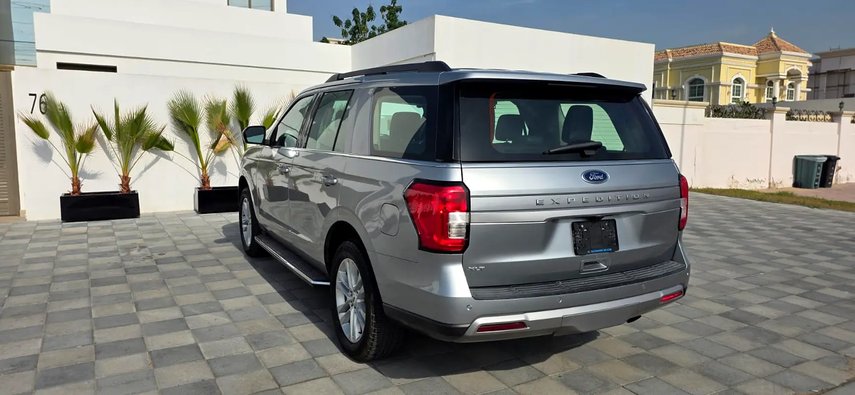 FORD Expedition XLT 2022 - photo 7 - Import Émirats | International Cars