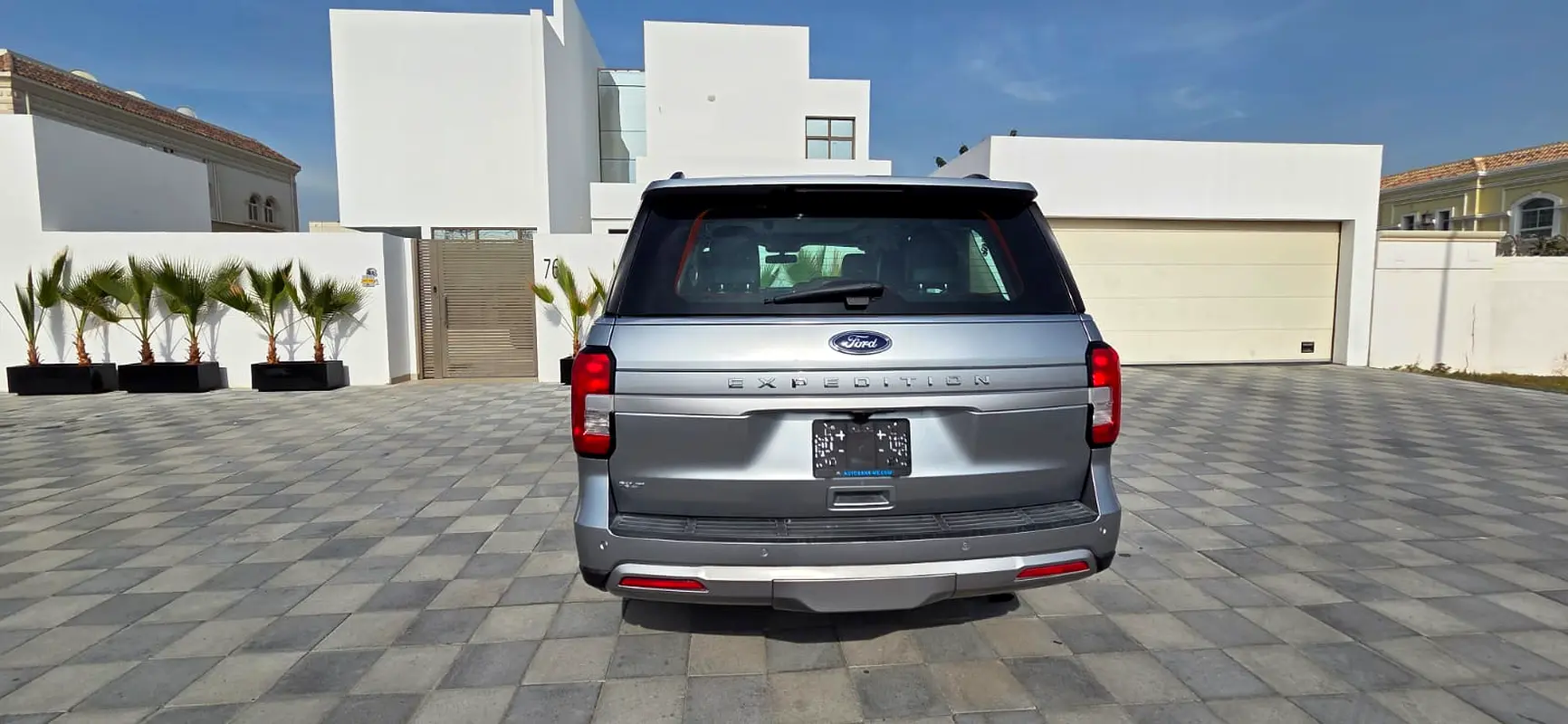 FORD Expedition XLT 2022 - photo 8 - Import Émirats | International Cars