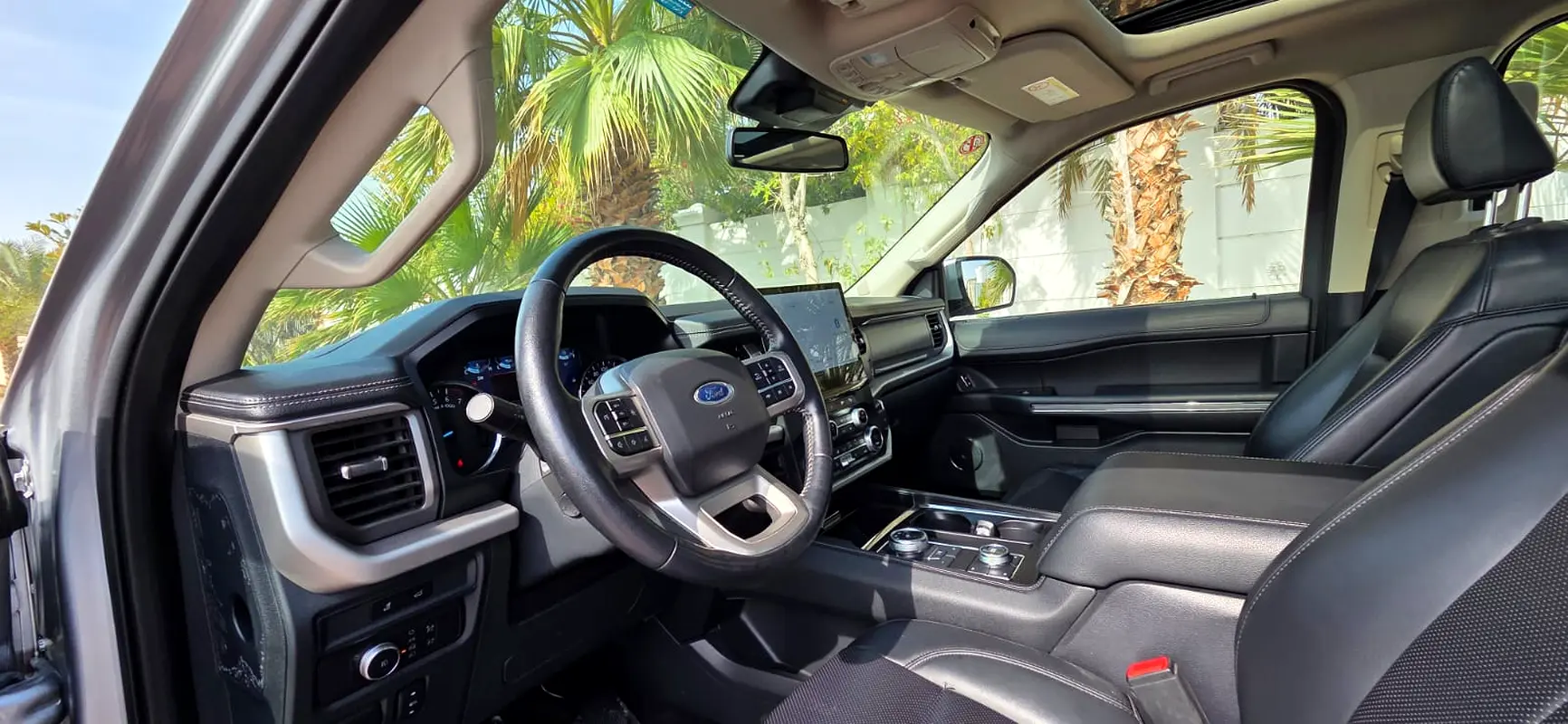 FORD Expedition XLT 2022 - photo 9 - Import Émirats | International Cars