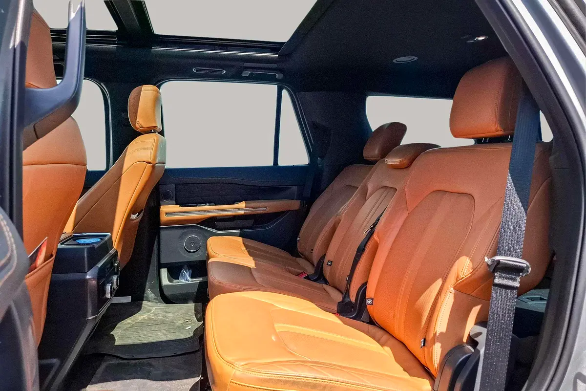 FORD Expedition Platinum 2024 - photo 12 - Import Émirats | International Cars