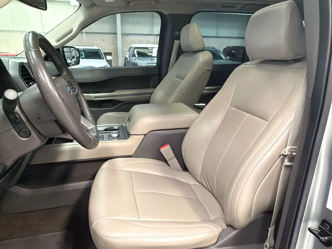 FORD Expedition XLT 2021 - photo 11 - Import Émirats | International Cars