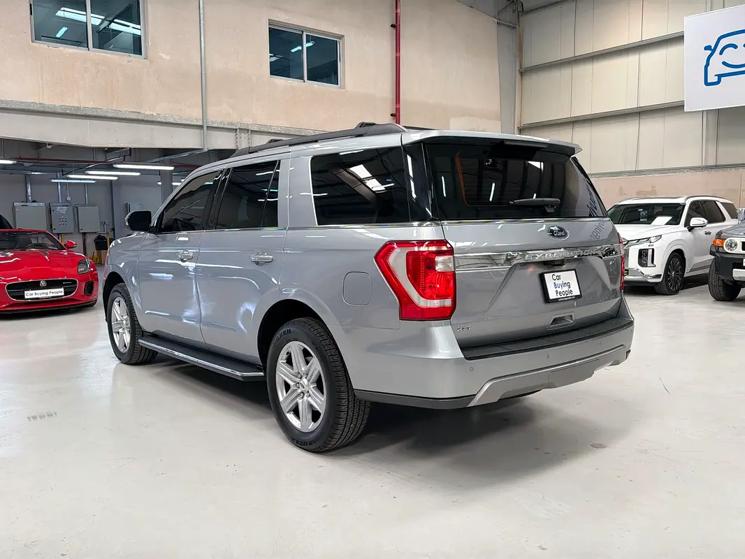 FORD Expedition XLT 2021 - photo 5 - Import Émirats | International Cars