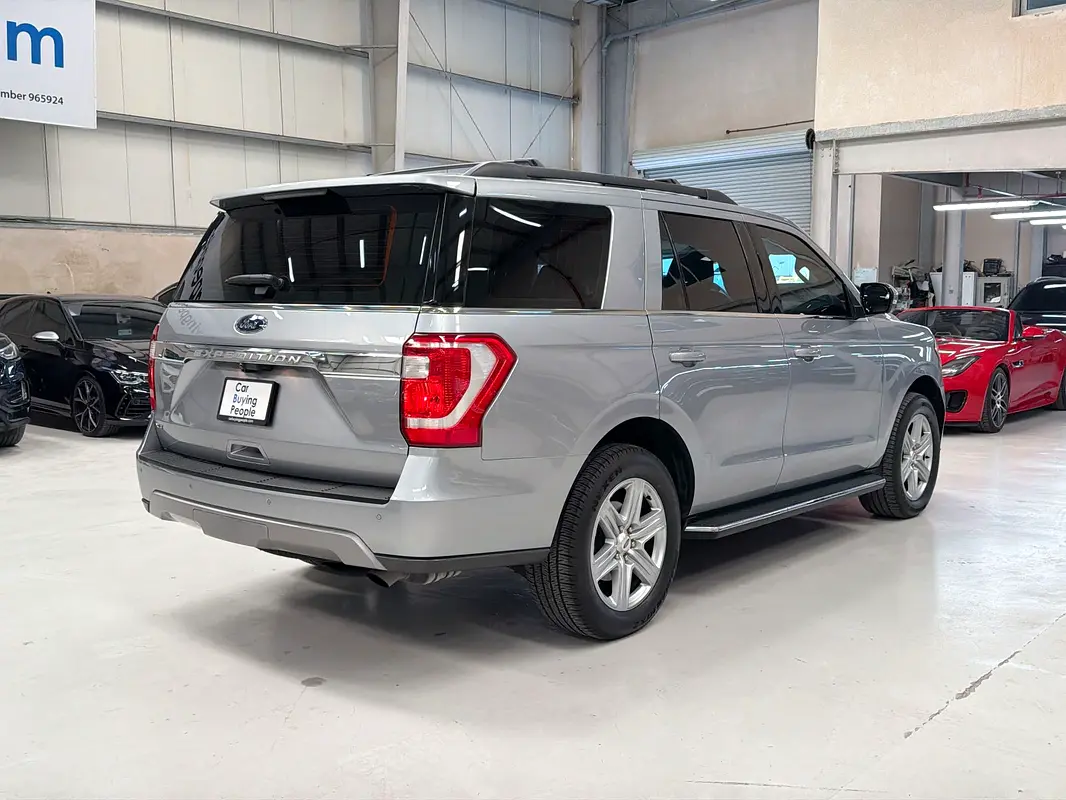FORD Expedition XLT 2021 - photo 7 - Import Émirats | International Cars