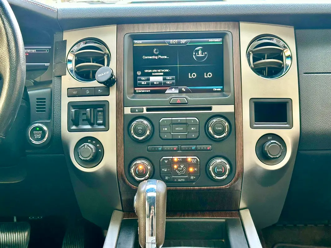 FORD Expedition King Ranch 2016 - photo 10 - Import Émirats | International Cars