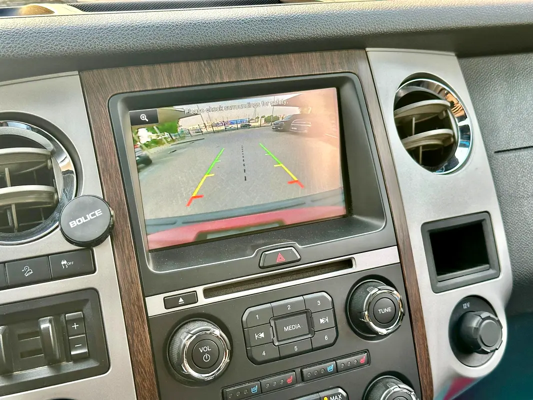 FORD Expedition King Ranch 2016 - photo 11 - Import Émirats | International Cars