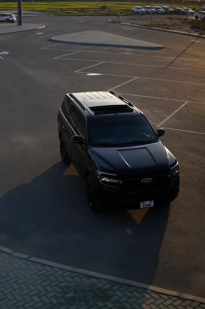 FORD Expedition Limited 2022 - photo 2 - Import Émirats | International Cars